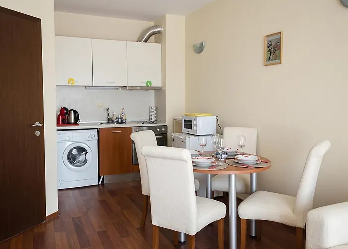 Beachfront Bliss-1br Sea View Flat In Golden Sands By Flat Mаnаger * Varna